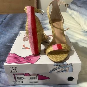 International Concepts Kivah heeled sandal new in box size 7